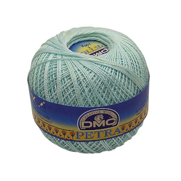 Cotone perlato da lavorare all'uncinetto o ai ferri per realizzare abbigliamento, corredini e accessori bimbi. Petra 5 é un filato 100% cotone a fibre lunghe e mercerizzato per renderlo morbido e setoso. Nella grossezza 5 ogni gomitolo da 100 grammi ha 420 metri di filato lavorabile con uncinetti 1,75-2,00 o ferri 2,5. Lavabile a 60°