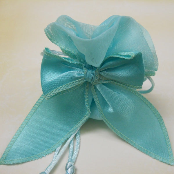 Sacchetto in organza con base a soffietto e fiocco per confezione bomboniere - tiffany