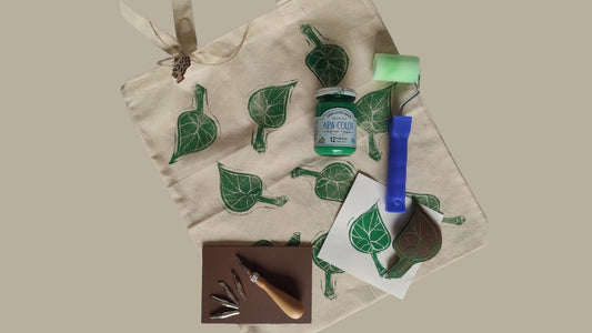 Decorare una shopper in cotone con la linoleografia