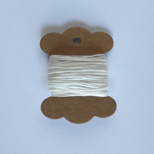 Filo intrecciato piatto e cerato in poliestere 1 mm per cuciture robuste in legatoria, lavorazione del cuoio, etc. - Bianco