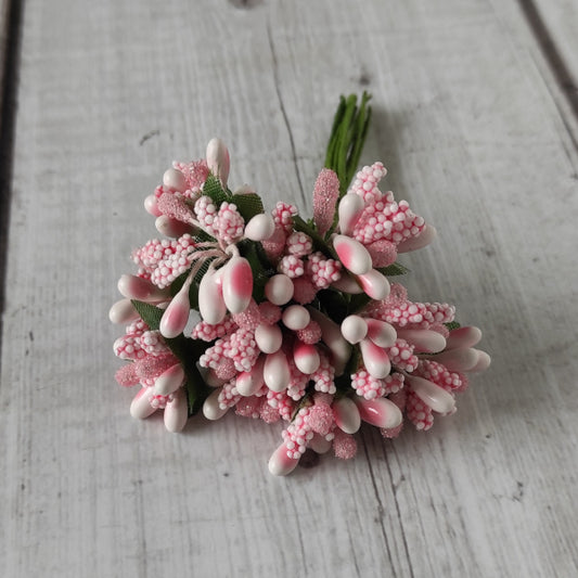 Mazzolino con 12 bacche "Mini Berry" colore rosa ideali per decorare bomboniere.