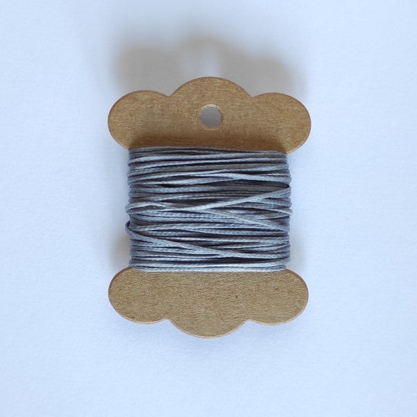 Filo intrecciato piatto e cerato in poliestere 1 mm per cuciture robuste in legatoria, lavorazione del cuoio, etc. - Grigio