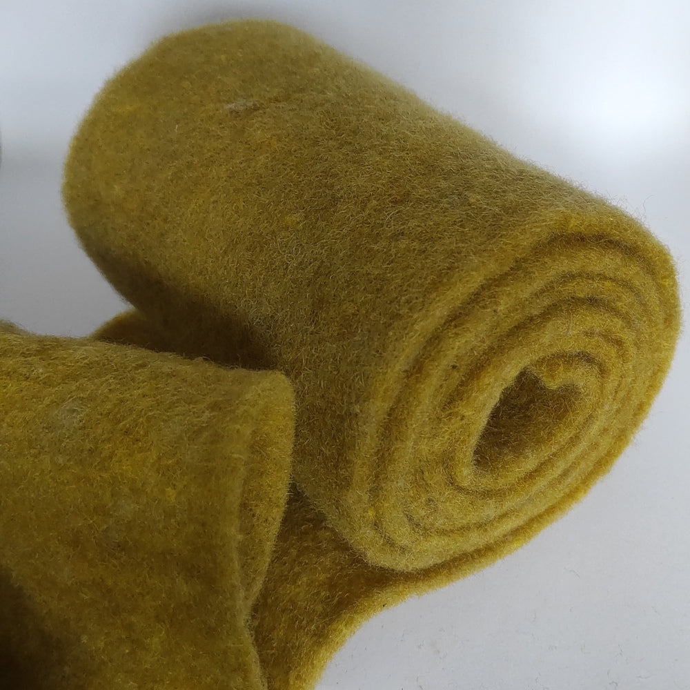 Nastro in feltro di pura lana H 15 cm ideale per decorazioni natalizie e pasquali, composizioni floreali e accessori casa. Colore: Senape chiaro