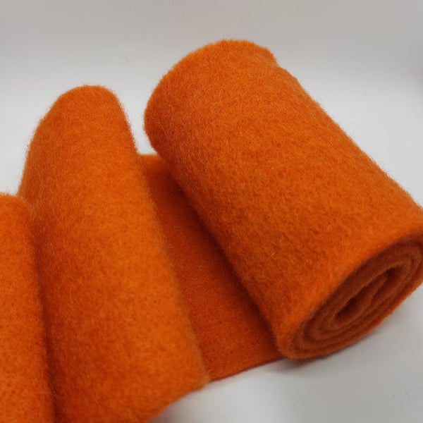 Tessuto di feltro in pura lana alto 15 cm, colore arancione