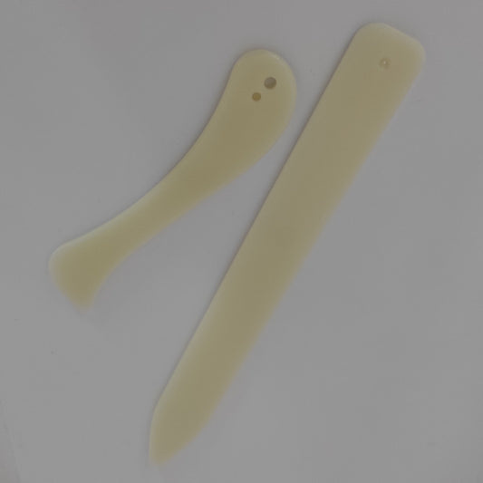 Set 2 pieghette in plastica: strumenti pratici per piegare, pressare e rifinire con precisione carta e tessuti
