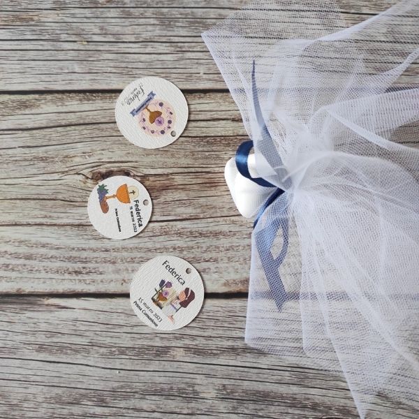 Tag rotondi per bomboniere con tulle e confetti
