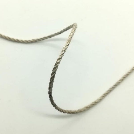 Cordoncino di lino 100%. Colore naturale, diametro 1 mm